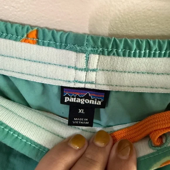 Patagonia Baggies! Teal Shorts with Vibrant Melon Accents - Picture 2 of 3
